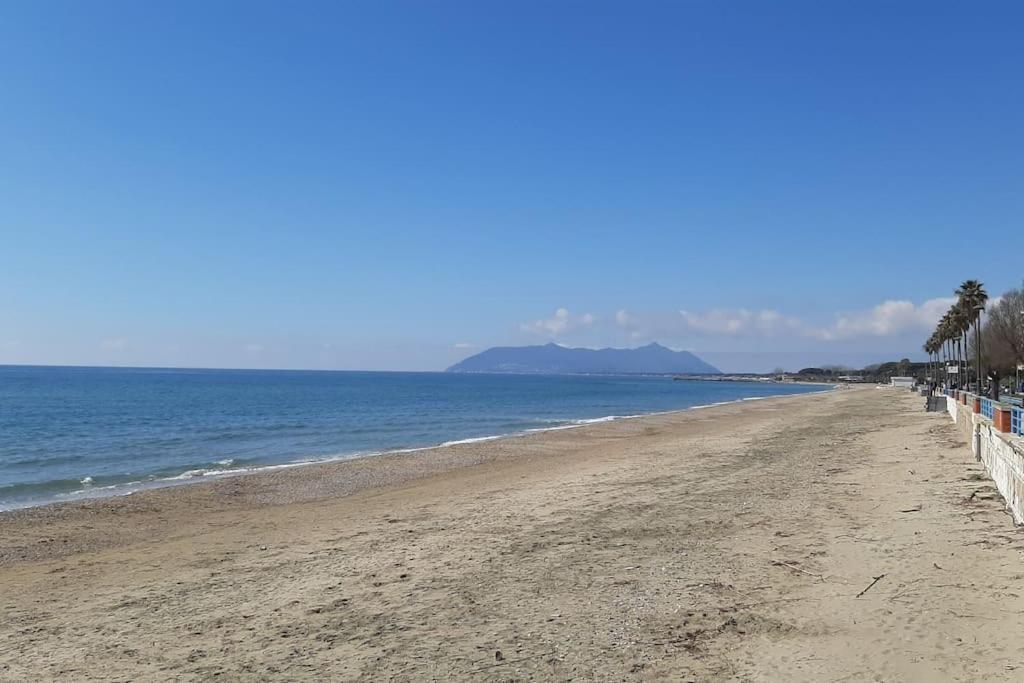 Inclanto Beach House, Mare A 150 Mt 泰拉奇纳 外观 照片